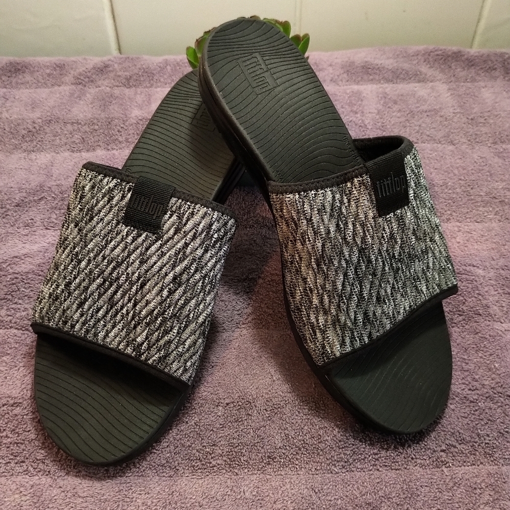 🆕FITFLOP BRAND BLACK SLIDE SANDALS - SIZE 8 NWOT